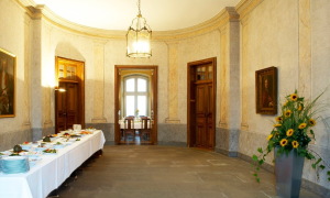 Foyer gedeckt